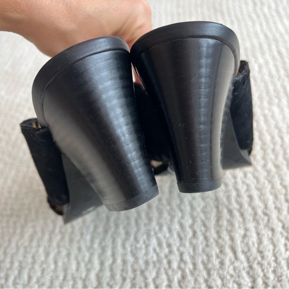 JACK ROGERS Blakely Black Suede Open Toe Slip On Heeled Sandal 11M - Picture 7 of 13